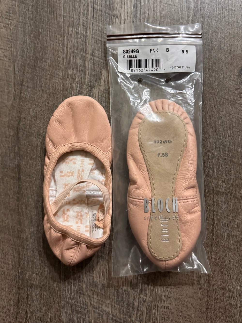 Bloch Leather Ballet Shoes with Elastic Strap